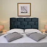 Nevera * Kaštela
