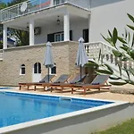 Nevera Kaštela