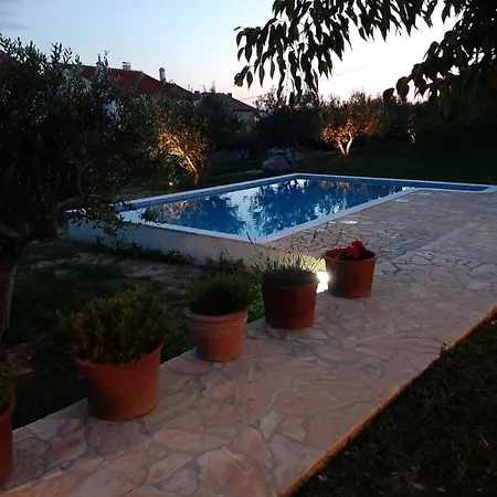 Nevera Holiday home