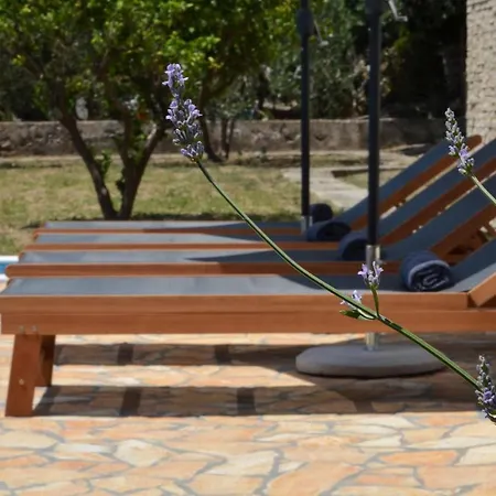 Holiday home Nevera *