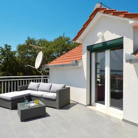 Nevera Holiday home